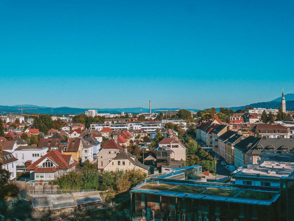 Aussicht auf Sehenswürdigkeiten Klagenfurt in Österreich