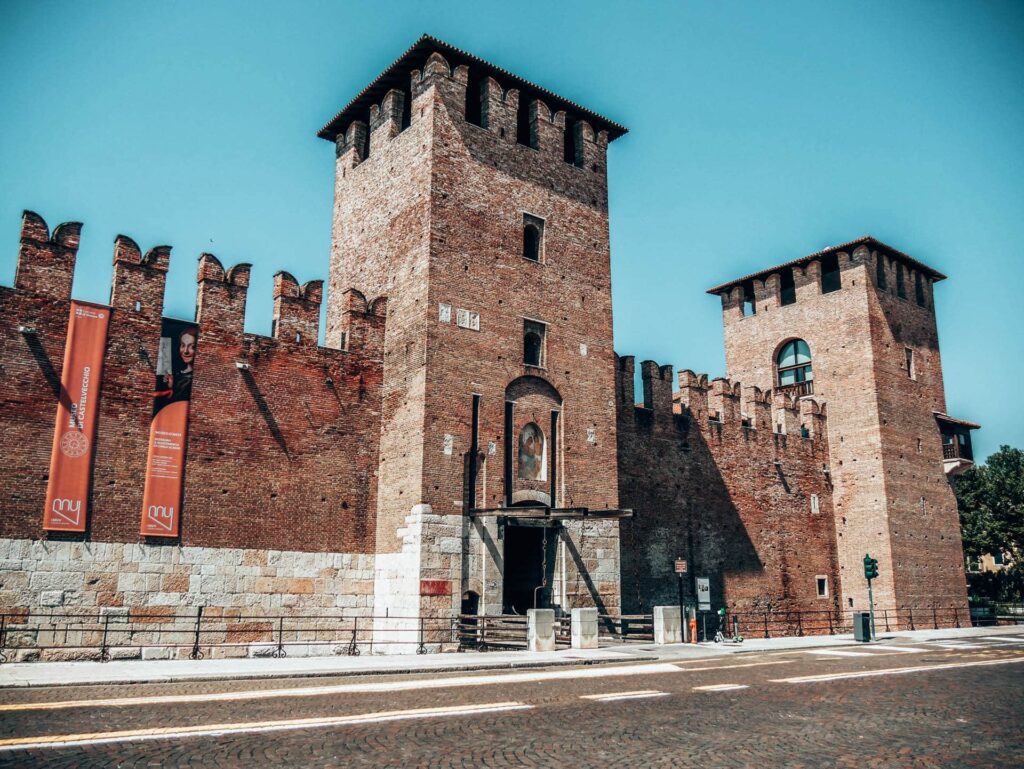 Außenfassade Castelvecchio in Verona