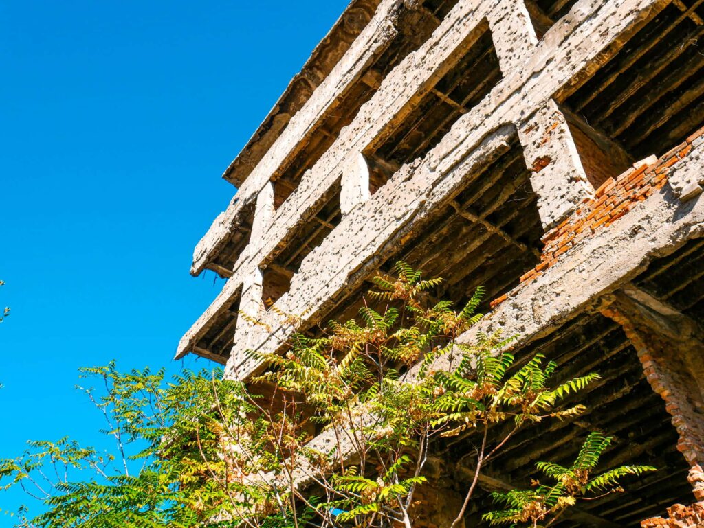 Mostar Ruine Einschusslöcher