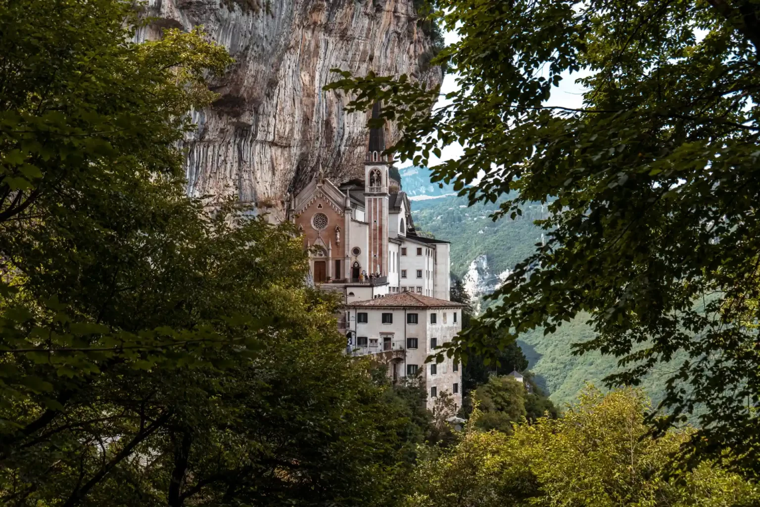 Geheimtipp Gardasee Kirche Madonna della Corona