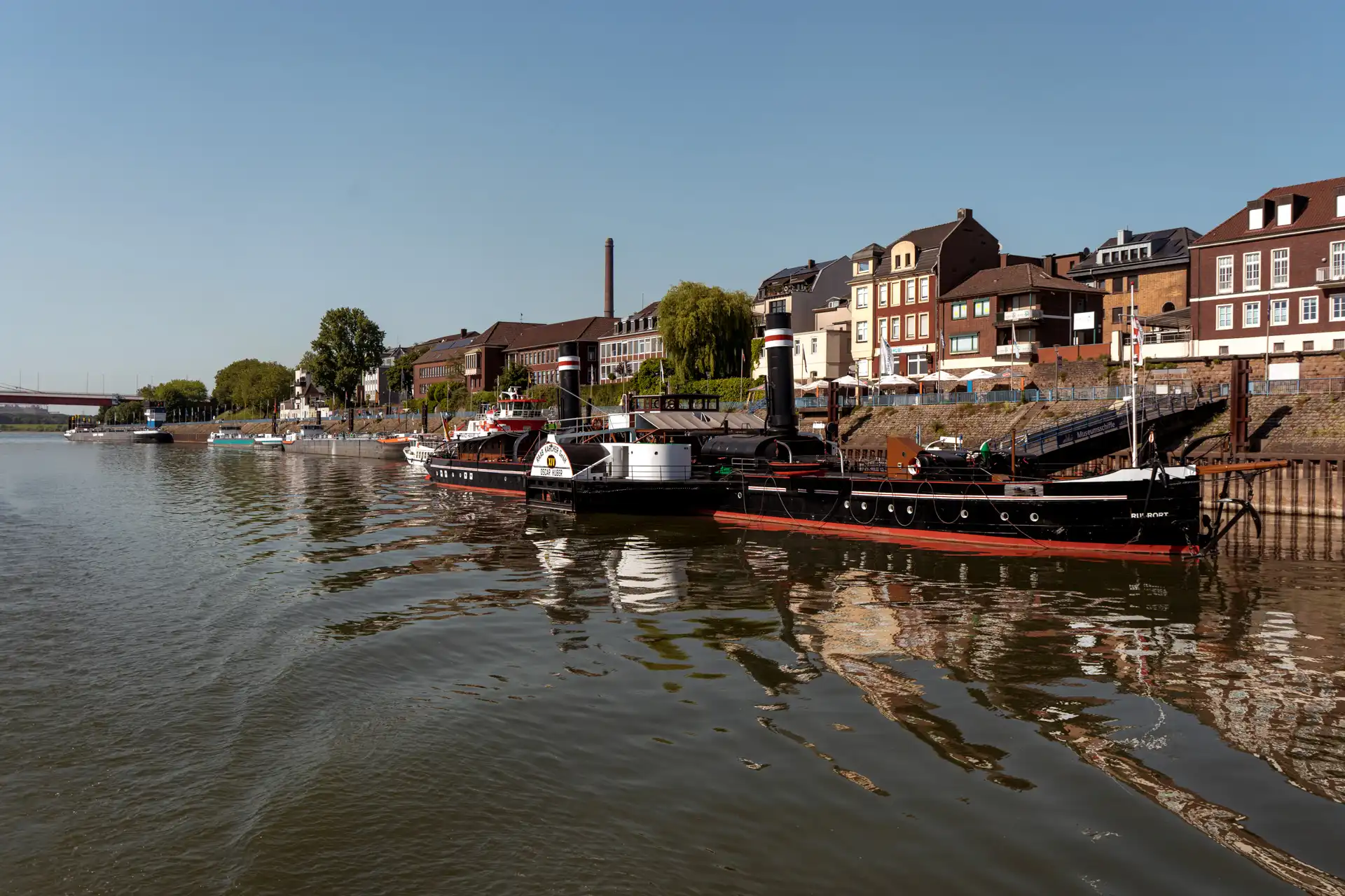 Museum Schiff Weiße Flotte Hafenrundfahrt Duisburg